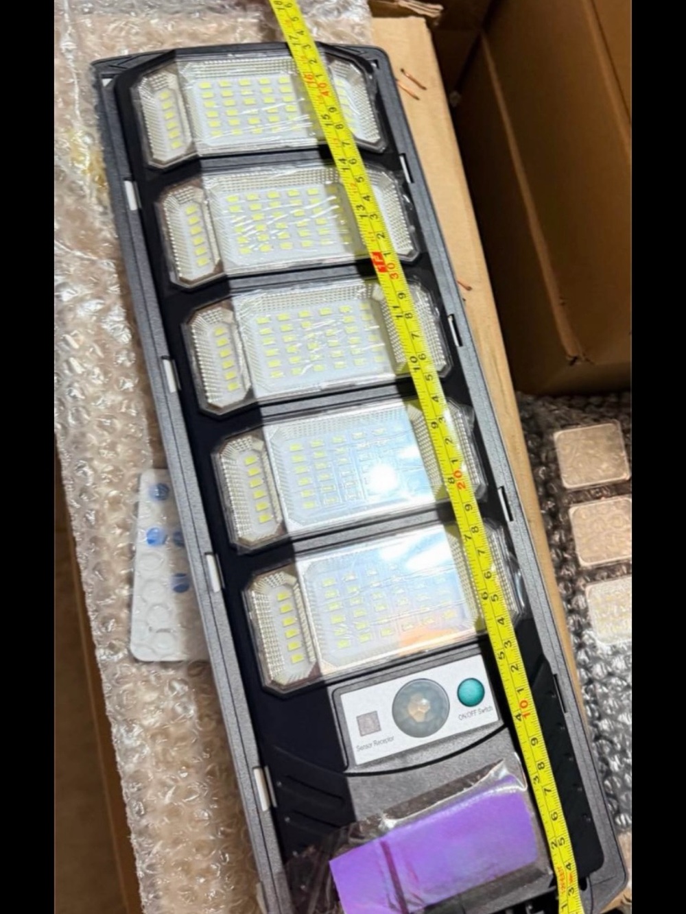 Solar Motion Sensor Lights with Remote Control - Picture 5 of 6